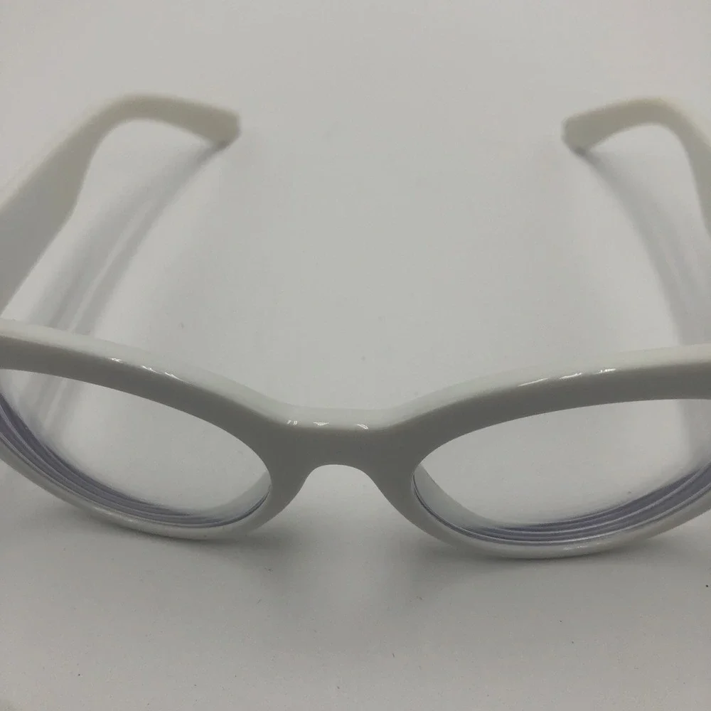 Zenni Optical Women's Eyeglass Frames White Cat Eye Preowned  With Case 50s Look